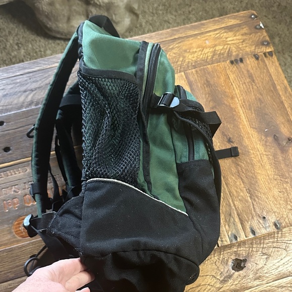 Eddie Bauer Backpack - Picture 4 of 7